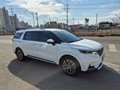 Kia Canival 2021, 105918 км, за 22990000 KRW