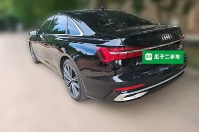 Audi A6L 2023, 45300 км, за 265841.39 CNY