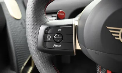 MINI Cooper 2025, 47 км, за 48900000 KRW - фото 16