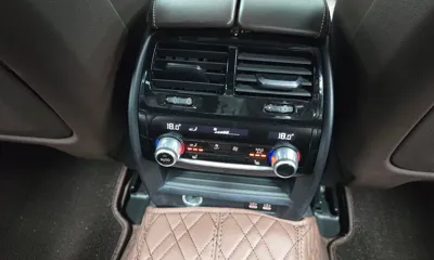 BMW 5-Series 2020, 64122 км, за 31700000 KRW - фото 29