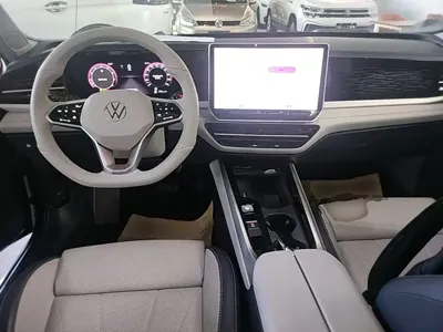 Volkswagen Passat 2024, 22799 км, за 150000 CNY - фото 10
