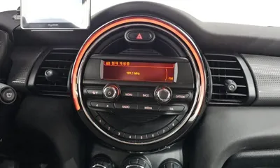 MINI Cooper 2017, 90302 км, за 10500000 KRW - фото 14