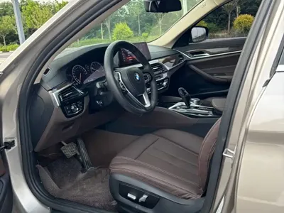 BMW 5 Series 2019, 150000 км, за 103000 CNY - фото 5