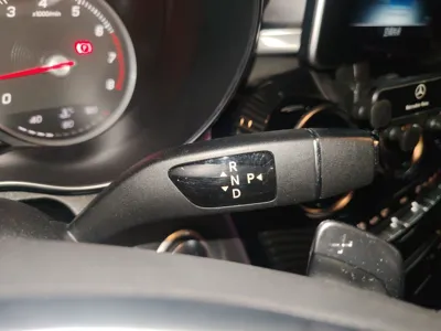 Mercedes-Benz C-Class 2017, 89100 км, за 86827.36 CNY - фото 15