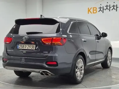 Kia Sorento 2018, 167327 км, за 13900000 KRW