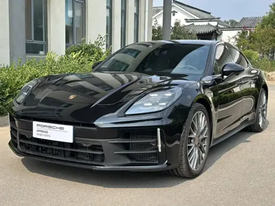 Porsche Panamera · 2024 год