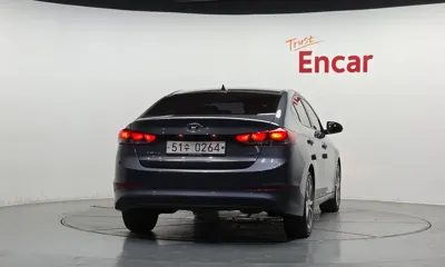 Hyundai Avante 2017, 44381 км, за 11200000 KRW