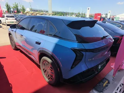 Hongqi Tiangong 08 2025, 15700 км, за 139541.92 CNY