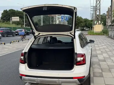 Skoda Octavia 2020, 110800 км, за 65100 CNY - фото 10