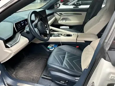 Zeekr 001 2023, 21000 км, за 18020.09 USD