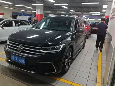 Volkswagen Tiguan L · 2022 год