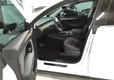 Tesla Model Y 2022, 81277 км, за 8760000 KRW - фото 4