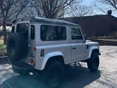 Land Rover Defender 2004, 130000 км, за 80000000 KRW