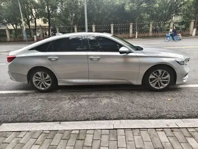 Honda Accord 2019, 160000 км, за 78000 CNY