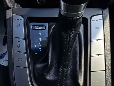 Hyundai Avante 2017, 159506 км, за 6600000 KRW - фото 11