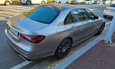 Mercedes-Benz E-Class 2023, 40600 км, за 65720000 KRW