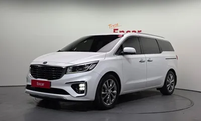 Kia Canival · 2020 год