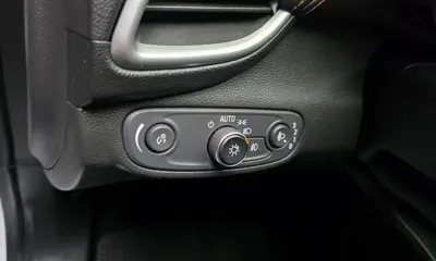 ChevroletGMDaewoo Trax 2018, 142501 км, за 6200000 KRW - фото 17