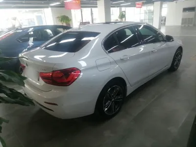 BMW 1 Series 2018, 56700 км, за 77675.76 CNY - фото 5