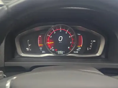 Volvo V60 2015, 40500 км, за 61100 CNY - фото 14