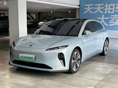 Nio ET5T · 2025 год