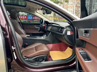 Jaguar XFL 2018, 101000 км, за 79800 CNY - фото 11