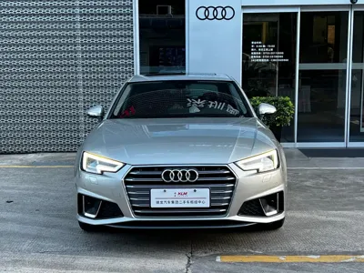 Audi A4L 2019, 43000 км, за 92800 CNY