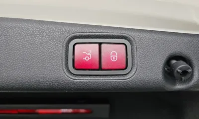 Mercedes-Benz E-Class 2021, 42378 км, за 34500000 KRW - фото 32