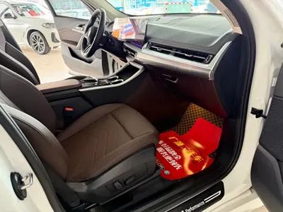 BMW X1 2025, 13000 км, за 168800 CNY - фото 8