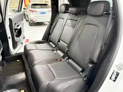 Mercedes-Benz GLB 2023, 50000 км, за 142500 CNY - фото 13