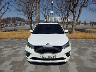 Kia Canival · 2019 год