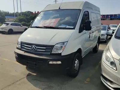 大通 V80 2021, 119000 км, за 49800 CNY