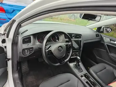 Volkswagen Golf 2016, 82000 км, за 40800 CNY - фото 6