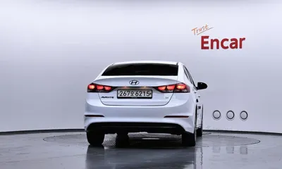 Hyundai Avante 2018, 111435 км, за 9700000 KRW
