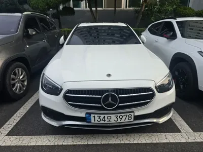 Mercedes-Benz E-Class · 2022 год