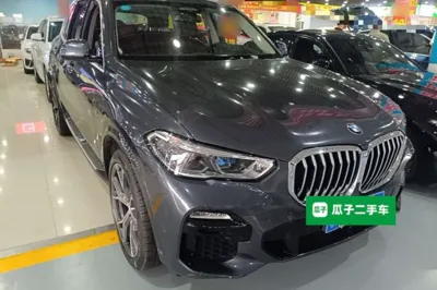 BMW X5 2021, 63000 км, за 403704.2 CNY