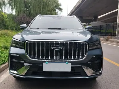 Geely Xingyue L 2025, 10100 км, за 125000 CNY