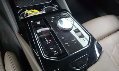 BMW 5-Series 2024, 29453 км, за 58440000 KRW - фото 9