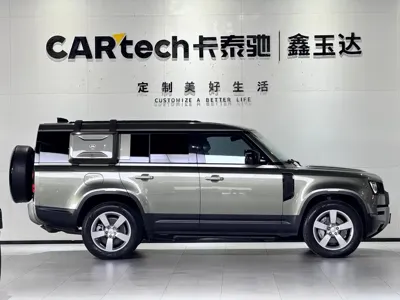 Land Rover Defender 2024, 33000 км, за 678000 CNY