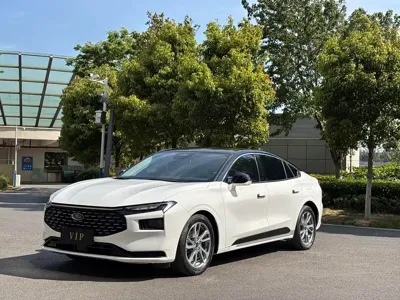 Ford Mondeo · 2023 год