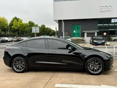 Tesla Model 3 2023, 120000 км, за 125800 CNY