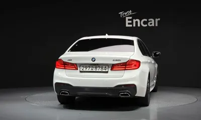 BMW 5-Series 2019, 97835 км, за 28900000 KRW