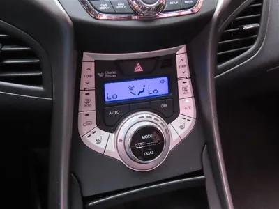 Hyundai Avante 2012, 123010 км, за 4500000 KRW - фото 7