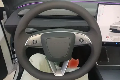 Tesla Model Y 2026, 200 км, за 257952.17 CNY - фото 14