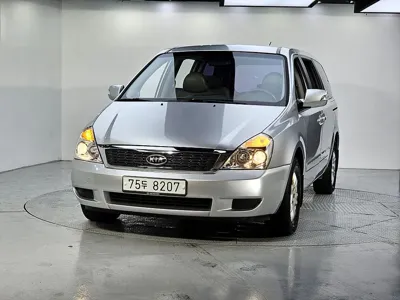 Kia Canival 2012, 115741 км, за 2990000 KRW