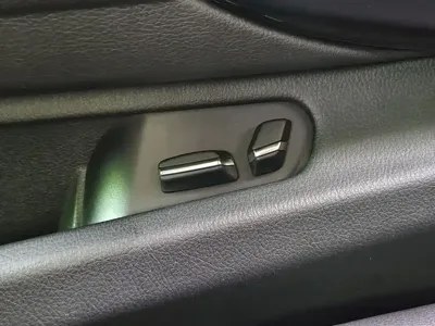 BMW 3 Series 2017, 122000 км, за 66000 CNY - фото 15