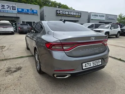 Hyundai Grandeur 2017, 179386 км, за 10990000 KRW