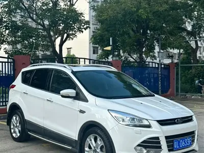 Ford Kuga 2014, 170000 км, за 23800 CNY