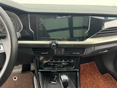 Volkswagen Passat 2021, 84500 км, за 96000 CNY - фото 12