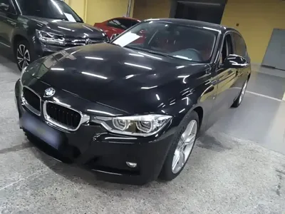 BMW 3 Series · 2017 год